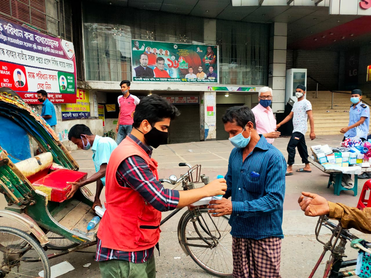 পথচারীদের জন্য ইফতার-২০২১