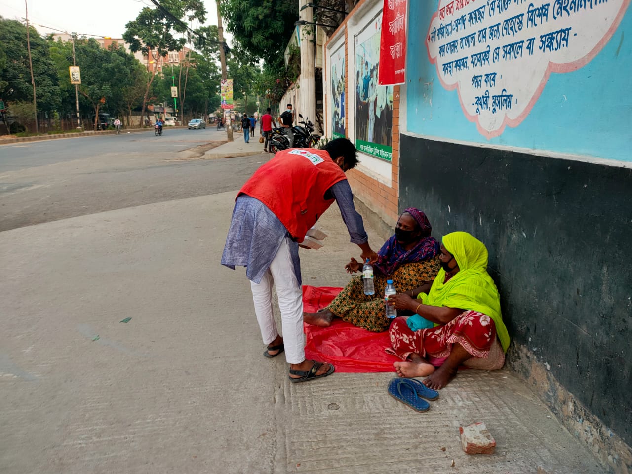 পথচারীদের জন্য ইফতার-২০২১